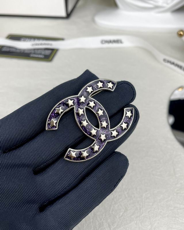 Chanel Brooch 1lyx32